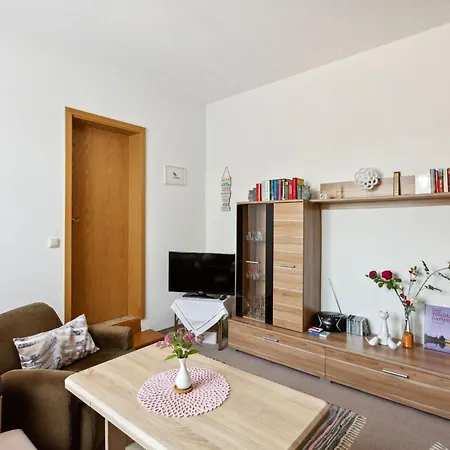 In Sued By Interhome Apartment
